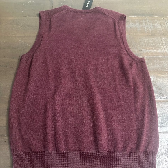 Express men’s top/vest - Picture 10 of 10